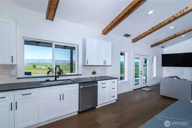 Awesome counter space