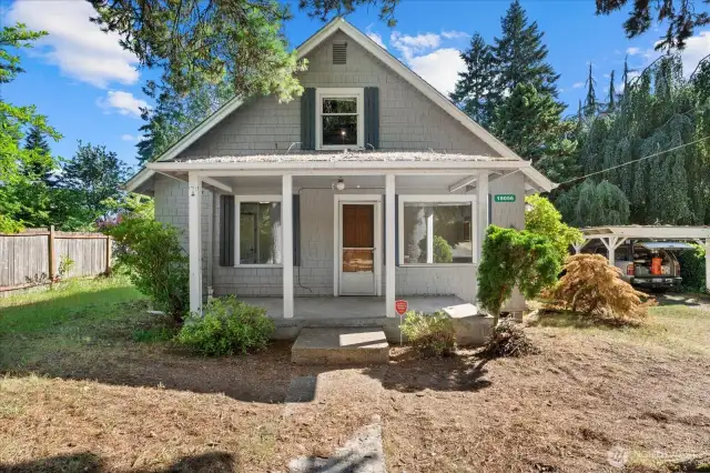 Cute home on an expansive lot it coveted Lake Forest Park. Bring your tolls and creative talents and get instant sweat equity