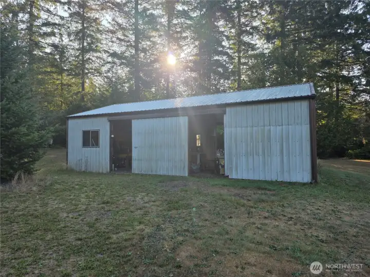 Shop or garage with plenty of storage