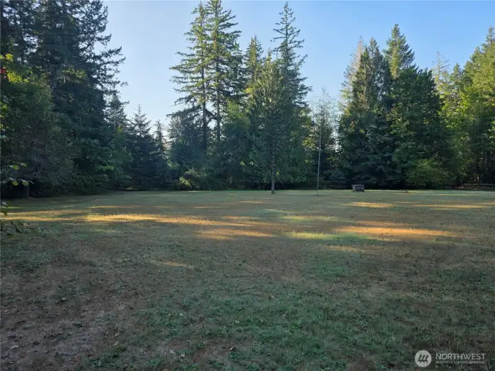 Private front yard to watch the deer graze