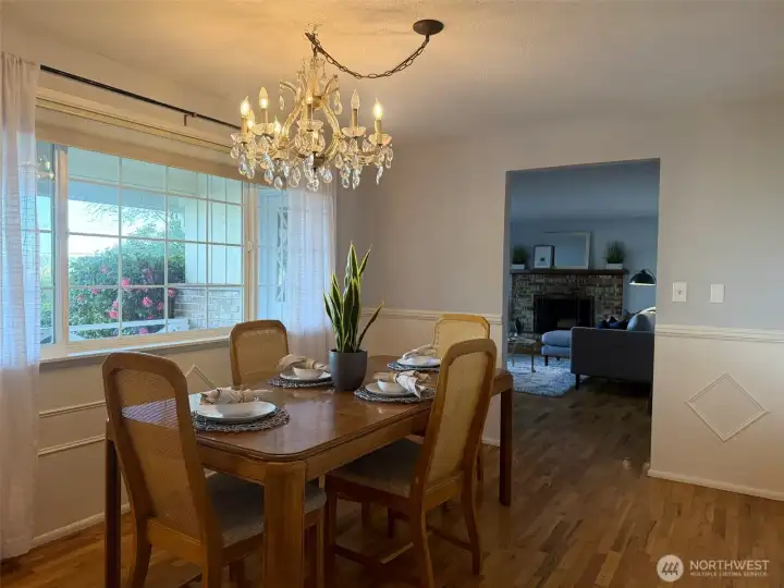 Enjoy your meals with a view and easy access to living room and kitchen
