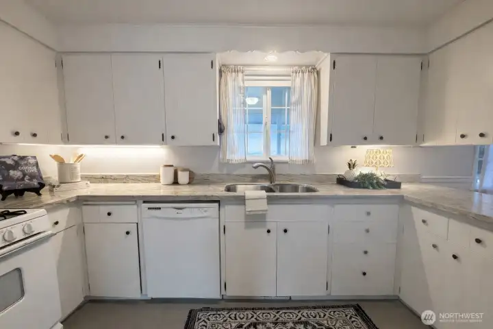 Plenty of counter and cabinet space for all of your cooking enjoyment