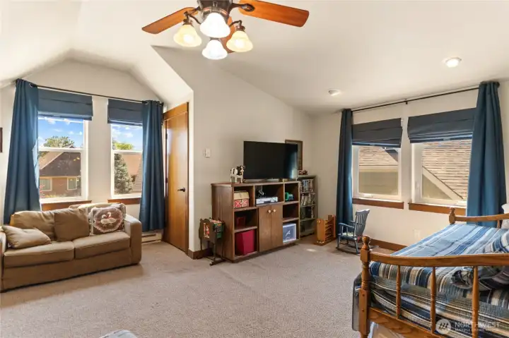 Large Upstairs Family Room