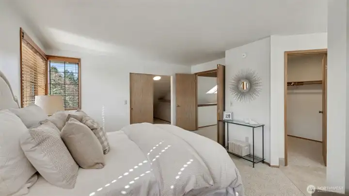 There are 2 walk-in closets with-in the primary bedroom.