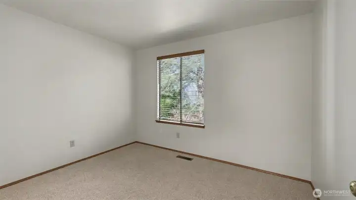 This is the second picture of the second bedroom.