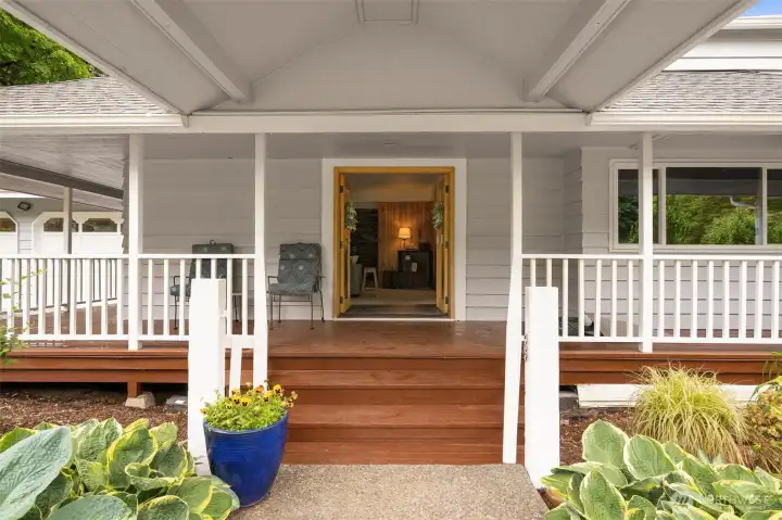 Double entry doors