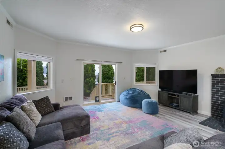 Living Room Lower lock-Off Apartment Living Room Lower lock-Off Apartment