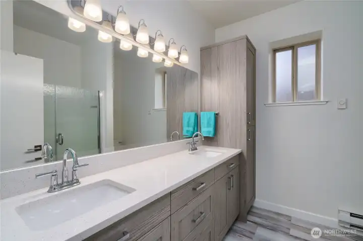 Bathroom Apartment Bathroom Apartment