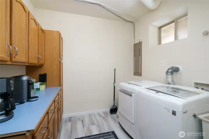 Full Laundry Room Apartment Full Laundry Room Apartment