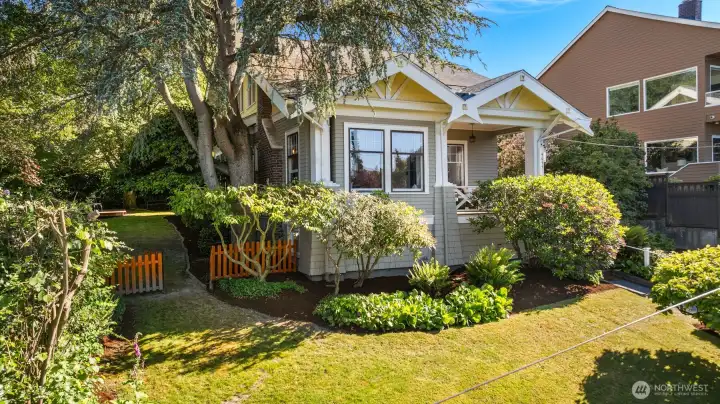 Welcome to this historically significant home located in the heart of West Seattle's most sought after neighborhood. Welcome to this historically significant home located in the heart of West Seattle's most sought after neighborhood.