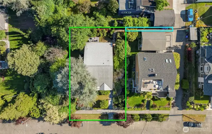 Looking down the green outline gives the approximate lot lines with the blue lines showing the easement to the alley. Looking down the green outline gives the approximate lot lines with the blue lines showing the easement to the alley.