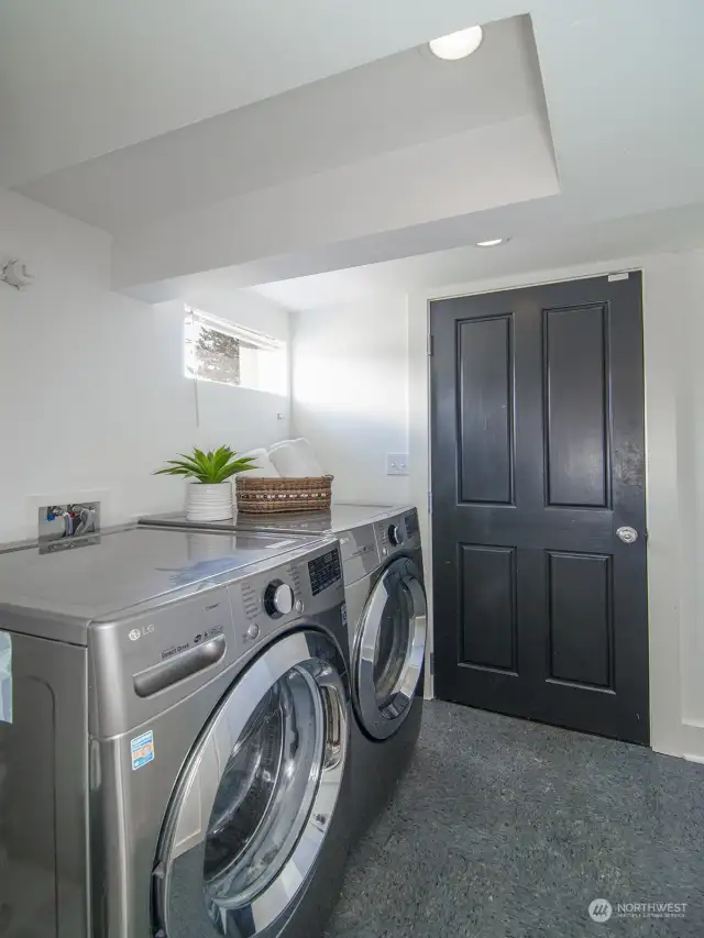 High quality front loading washer and dryer staying for buyers!