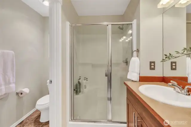 En-suite bathroom