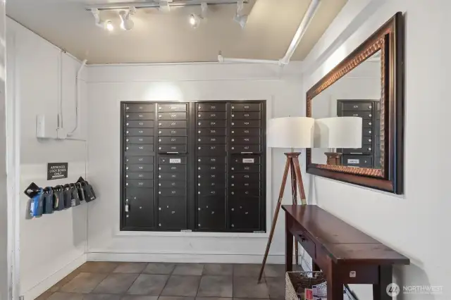 Main lobby (P floor) has secured mail boxes.
