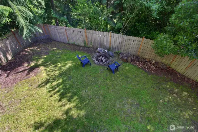 Fire pit for cozy evenings around the fire