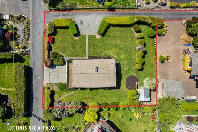 Property lines are approximate.