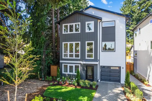 Amazing New Construction. Detached