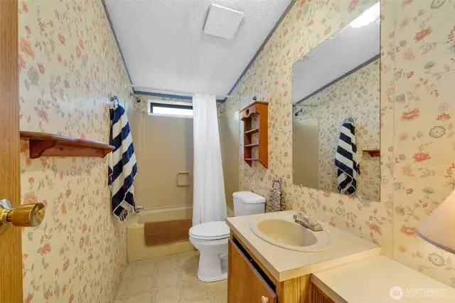 Full Bathroom