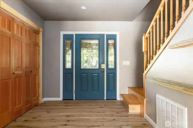 Oversizes front door entry with coat closet