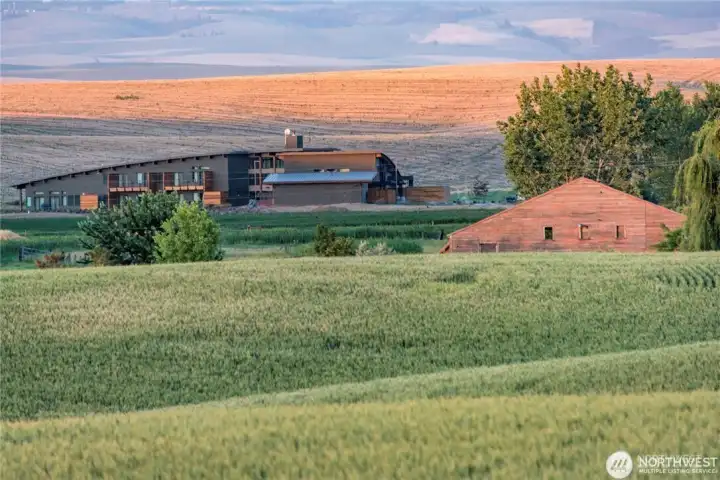 Eritage Resort, restaurant and bar is just a half mile down the road.