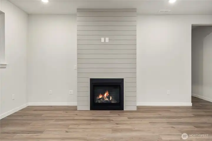 Disclaimer Secondary photos of same floor plan on a different lot in the community: Photos are from another Biscayne, finishes, upgrades, and features may vary.