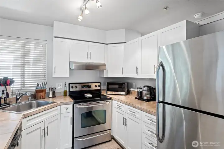 Bright, updated kitchen