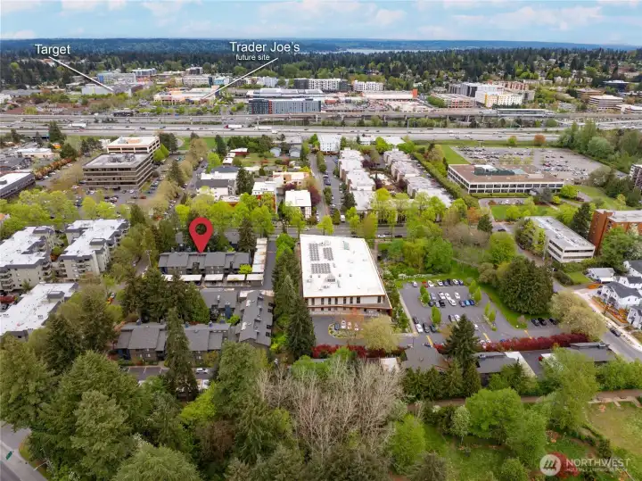 Nestled in a quiet nook of Northgate, you’re just a short stroll to light rail, restaurants, an upcoming Trader Joe’s, the Kraken Iceplex, parks, bus lines, and even a nearby disc golf course.