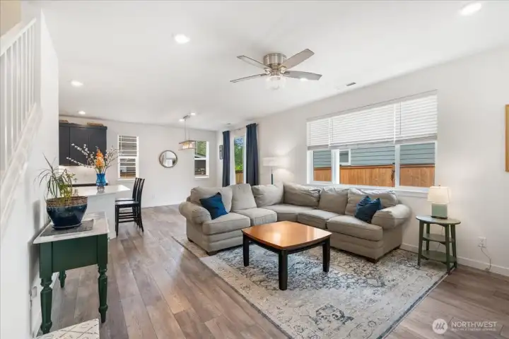Functional layout with room for everyone and everything. Functional layout with room for everyone and everything.