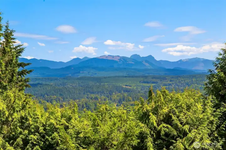 Come see the views of the Cascades. Come see the views of the Cascades.