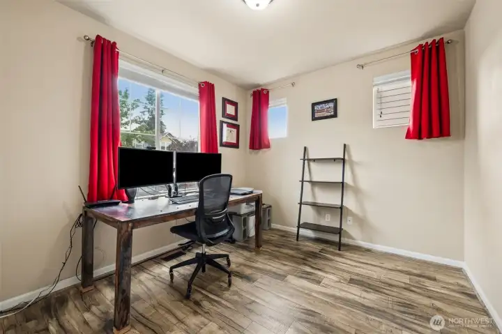 Front 1st bedroom makes a great office