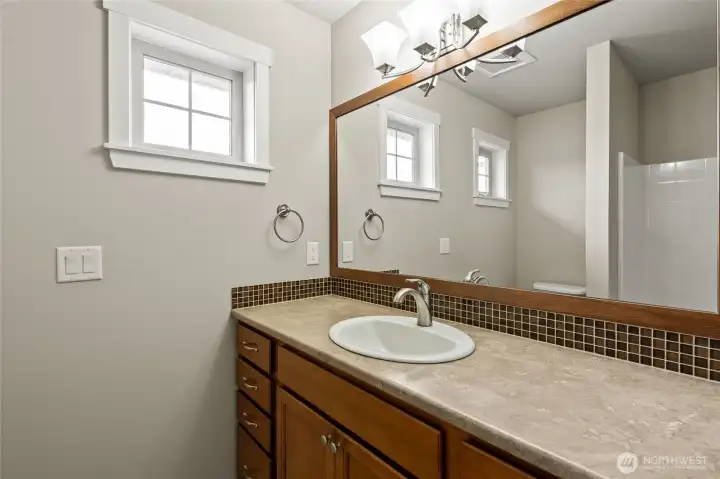 Upper Floor Suite #3 Bathroom Upper Floor Suite #3 Bathroom