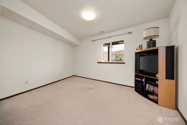 Third bedroom.