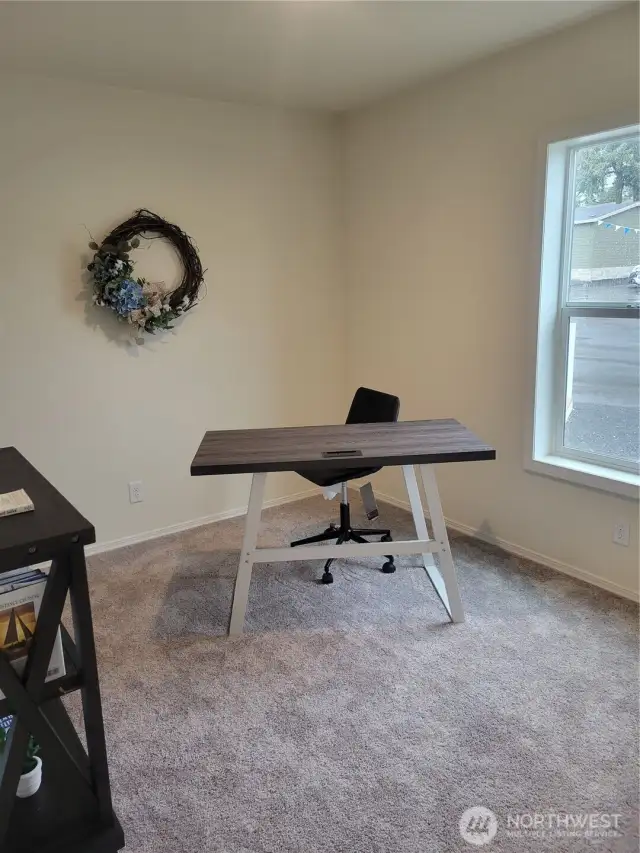 2nd bedroom