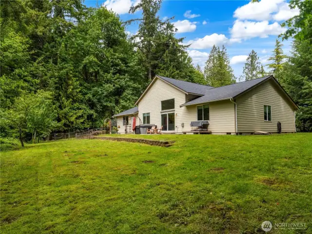 Plenty of space for a large garden, sports area, or additional dwelling.