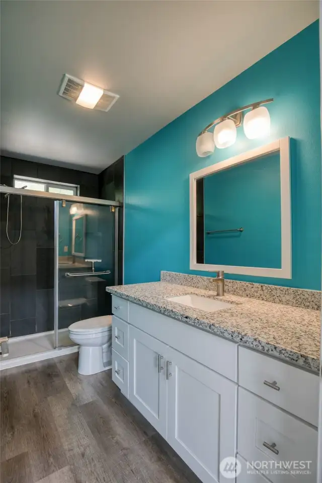Bathroom w/ Tiled Step-in Shower