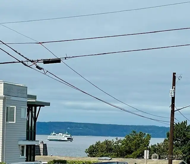 The ferry is coming in