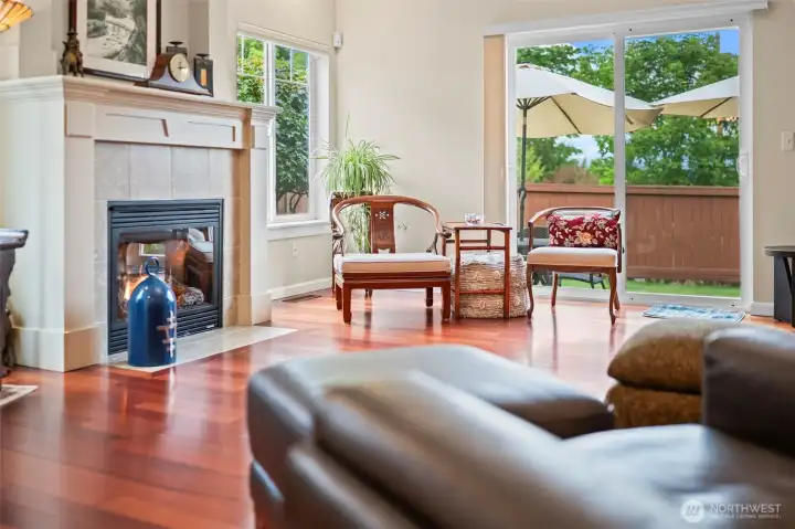 The hardwoods extend throughout the 1st floor to create a warm sensation, accompanied by the gas fireplace in the living room.
