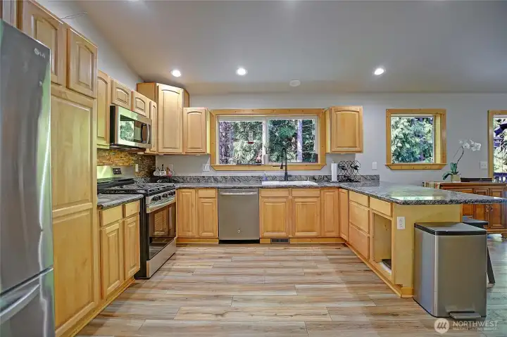 Privacy & greenbelt views from kitchen~