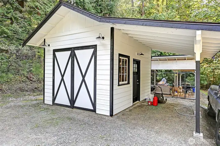 Brand new Professionally Built Shed~