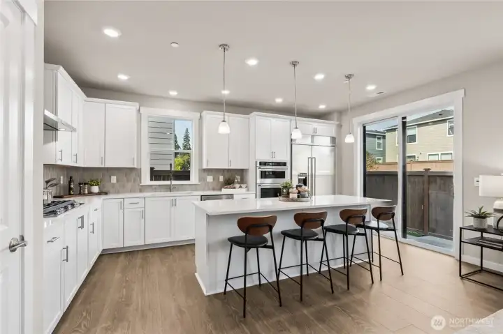 Well appointed kitchen!