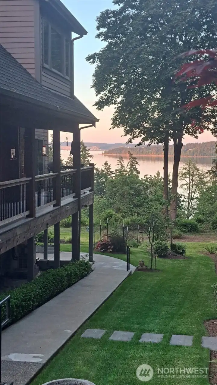 Seller personal picture of the sunrise.