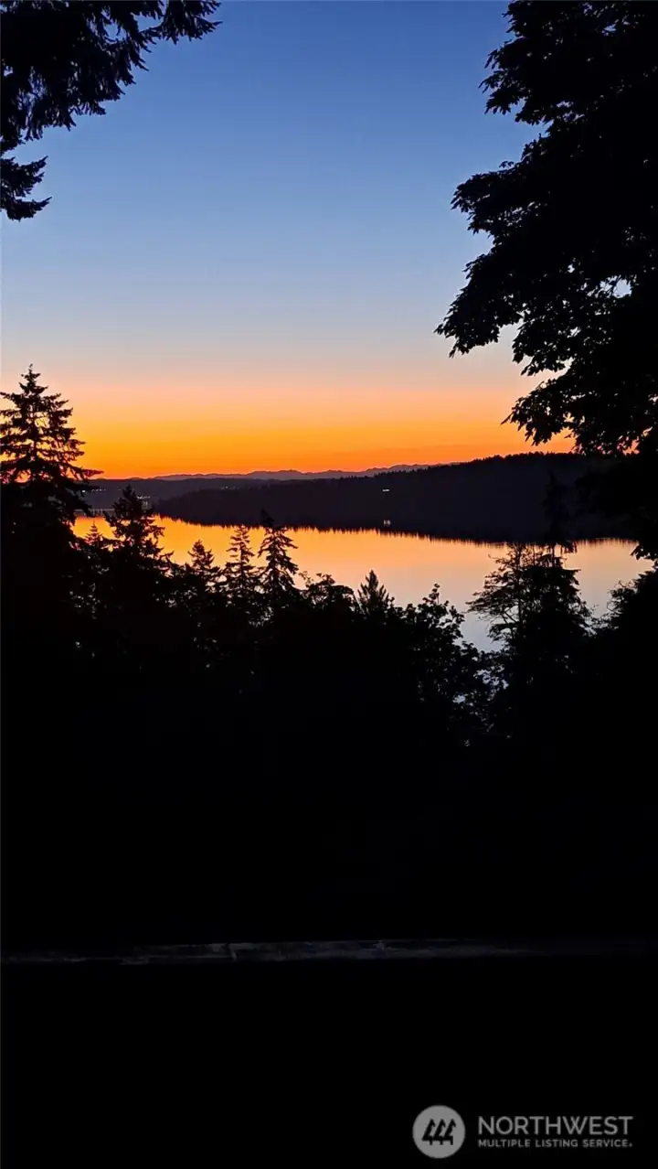 Seller picture of waterfront.