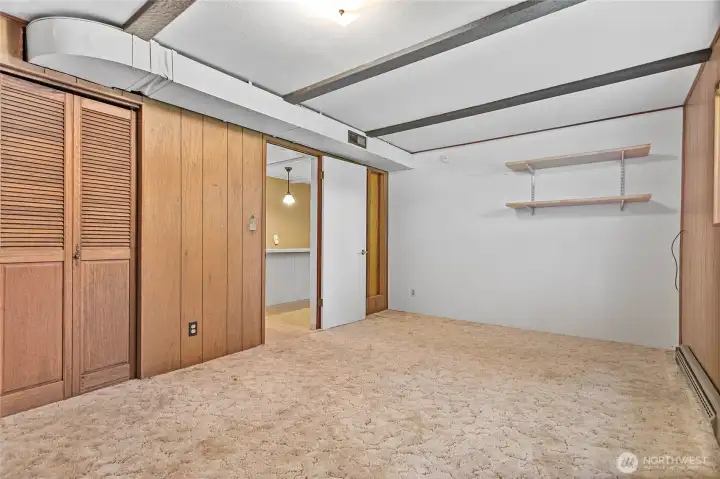 Additional bedroom in the lower part of the home