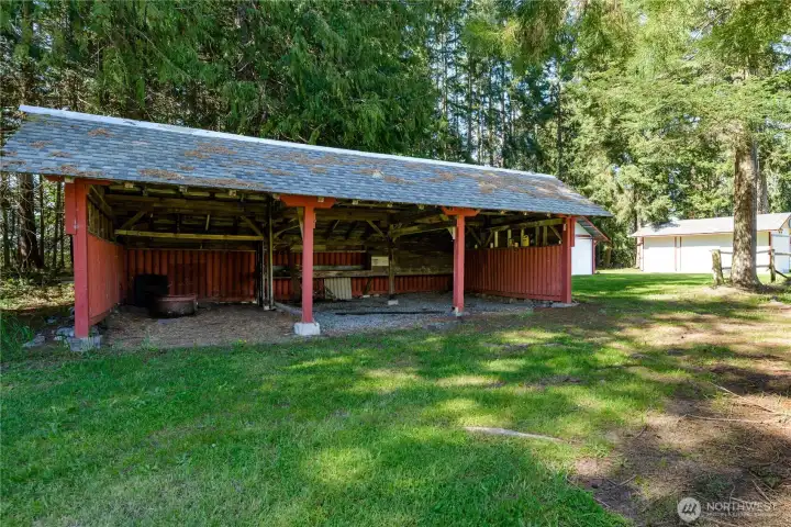 Outbuilding provides plenty of storage, also a potential workspace Outbuilding provides plenty of storage, also a potential workspace