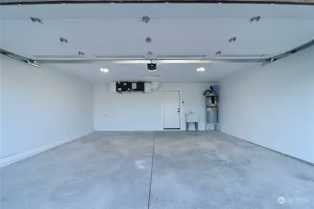 Fully finished garage w/sink basin