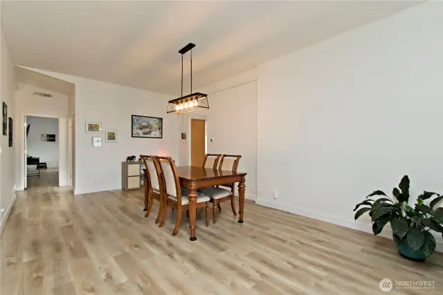 Extra spacious dining room