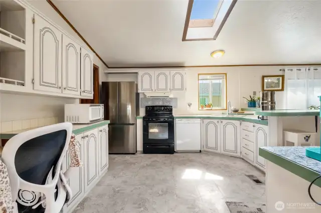 Another view of the large kitchen!