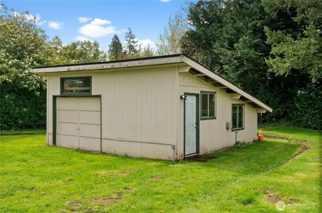 Shop #3 is surrounded by a fully fenced pasture, easily converted into a barn space for animals of any size