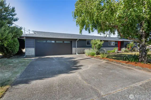 2 car garage with new door.