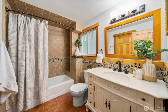 Main floor full bath.
